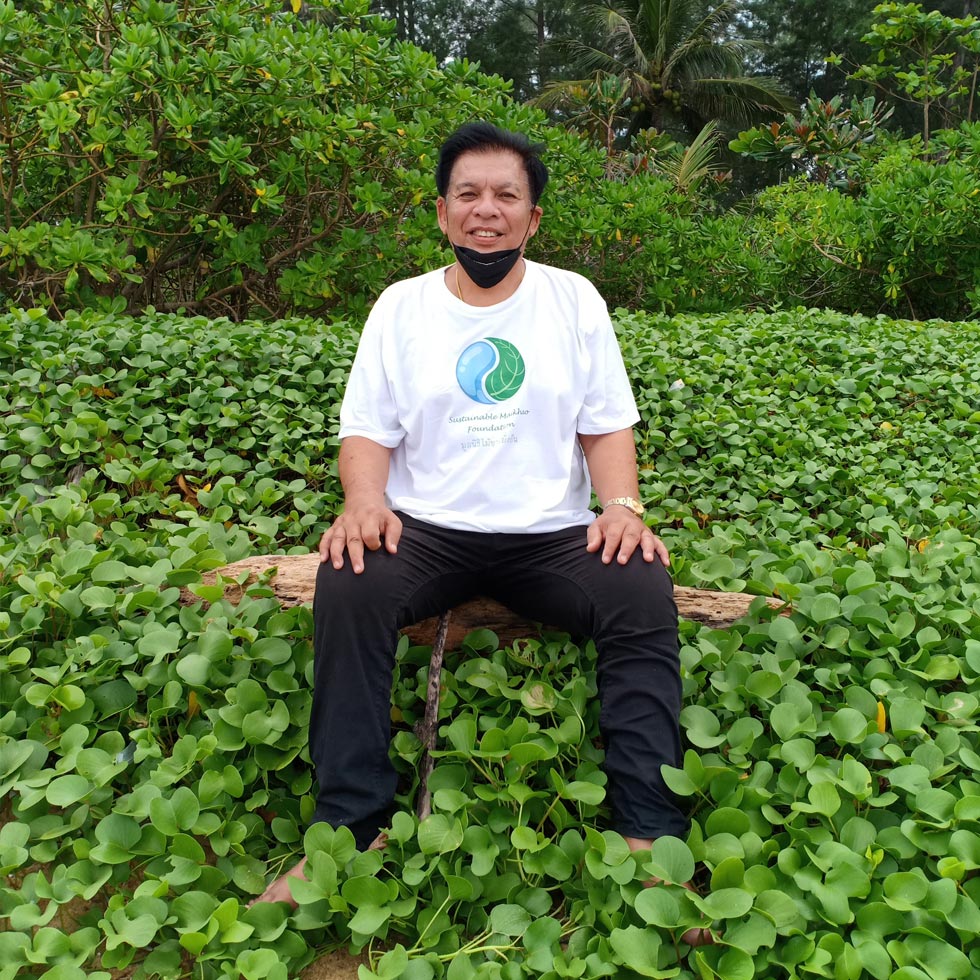 Sustainable Mai Khao Foundation Team Picture